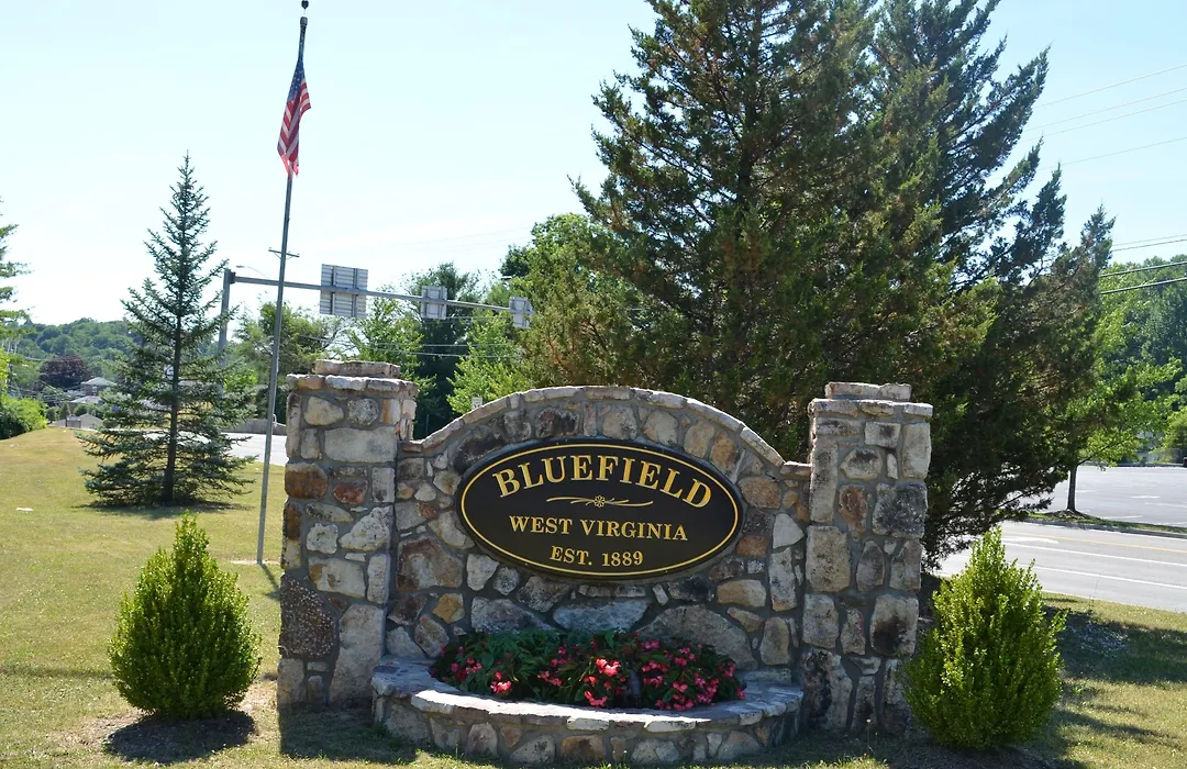 Economy Inn Bluefield-1