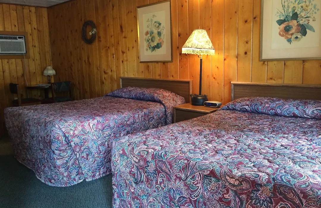 Caboose Motel & Gift Shop-1