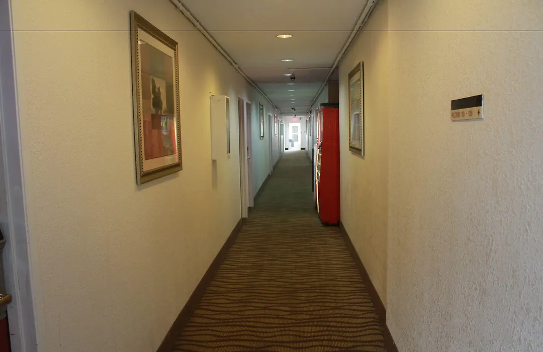 Royal Inn-1