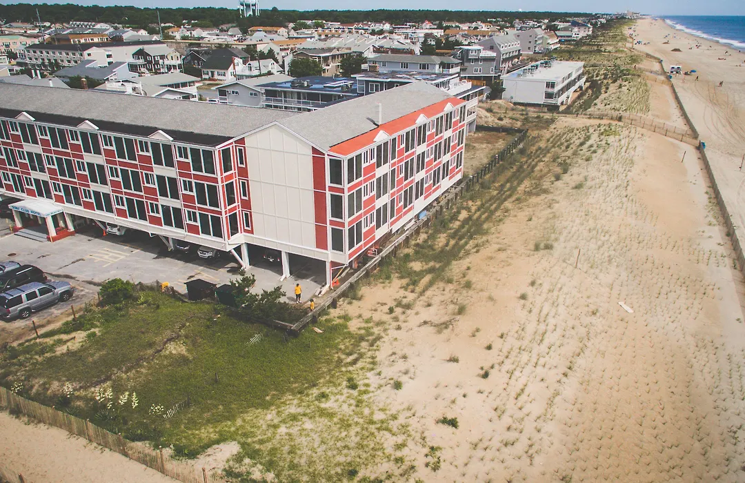 Surf Club Oceanfront Hotel-1