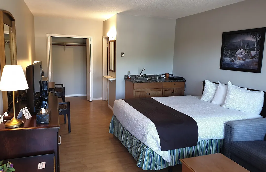 Island View Lodge-1