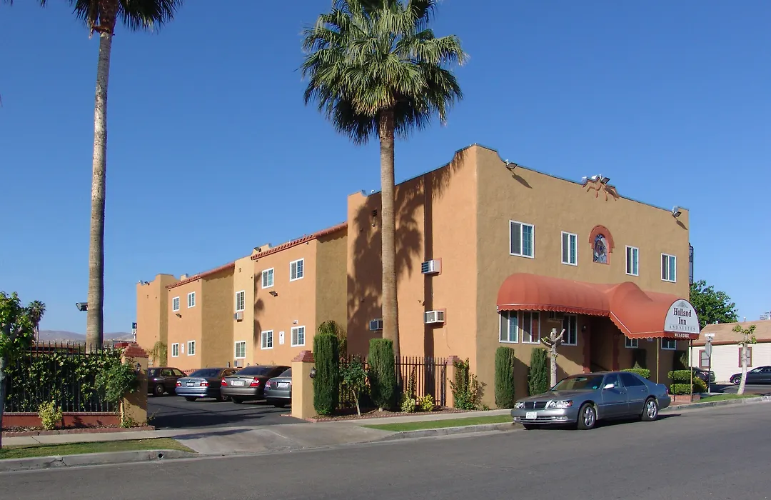 Holland Inn And Suites-1
