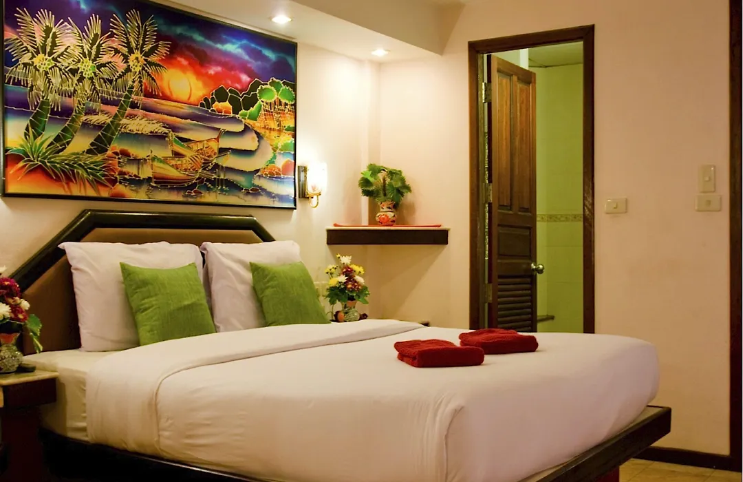 Paradise Inn-1