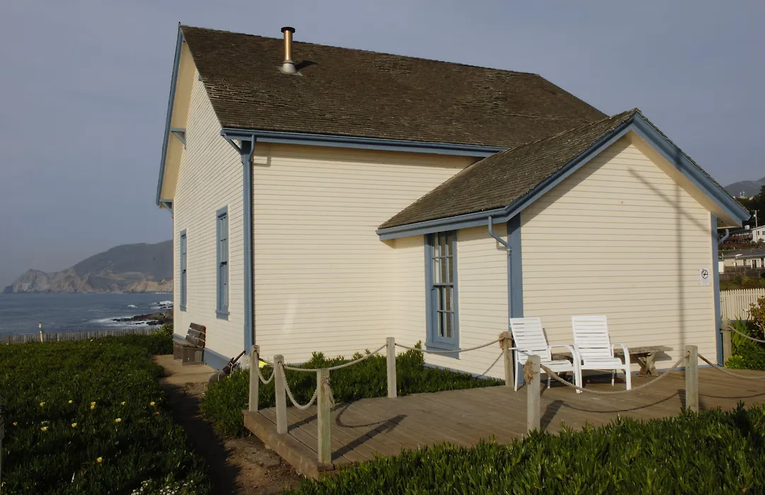 Hi Point Montara Lighthouse-1