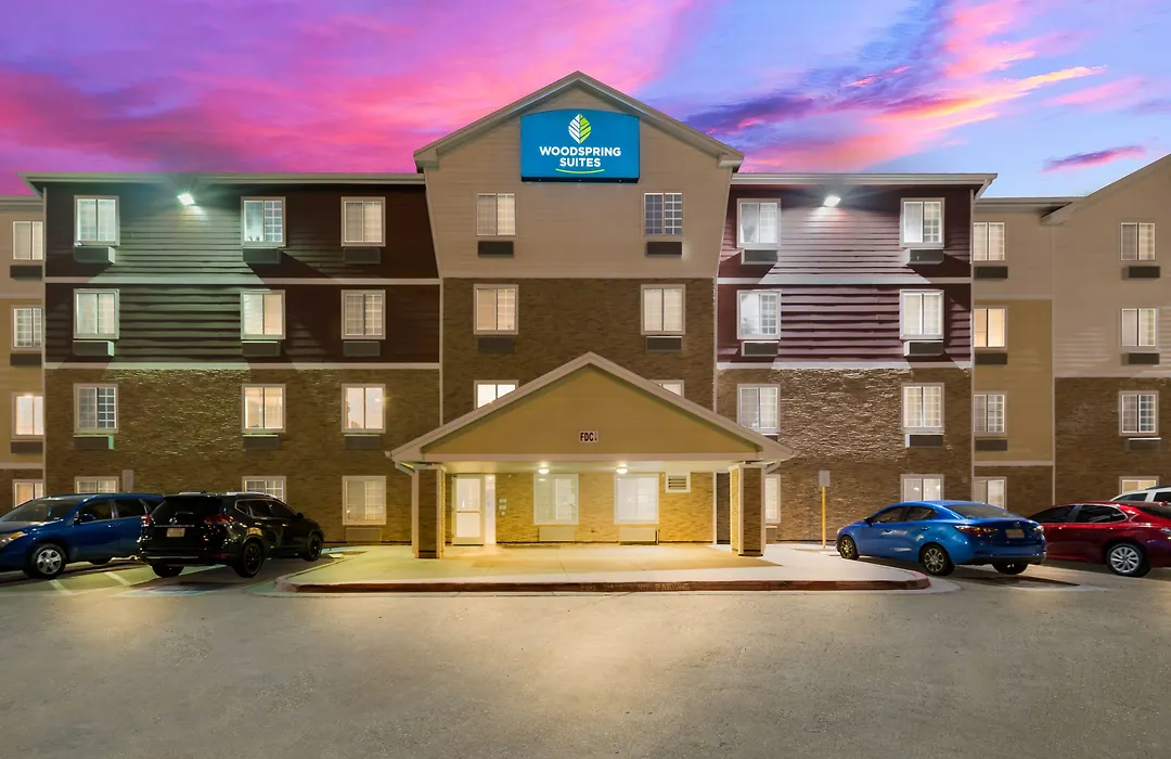 Woodspring Suites El Paso-1