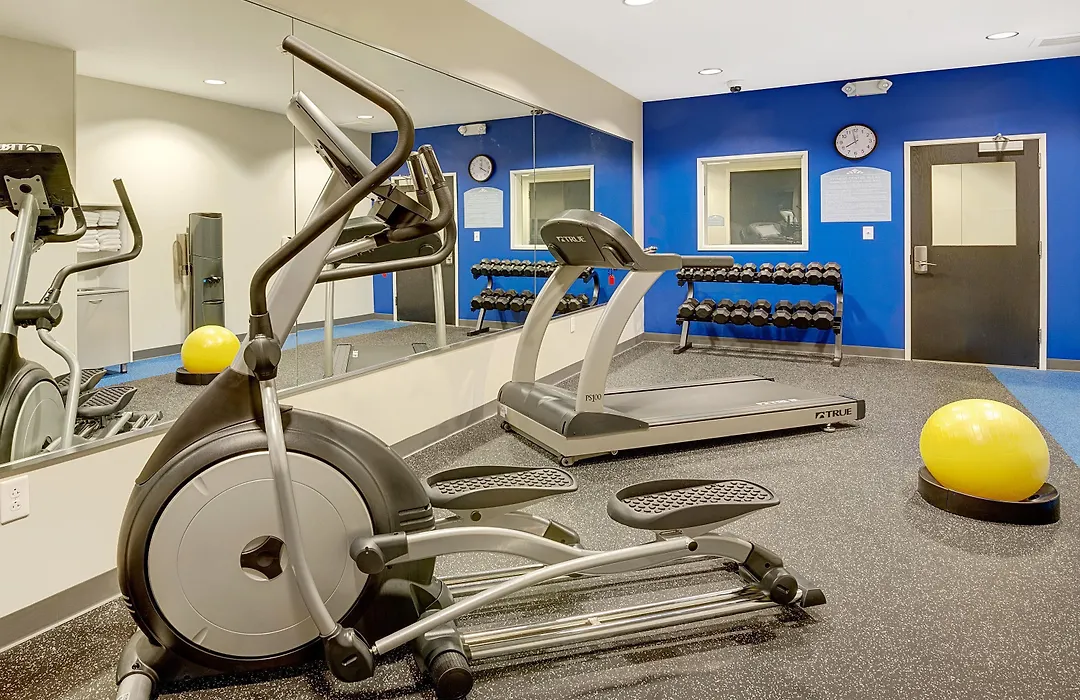 Microtel Inn & Suites By Wyndham Philadelphia Airport Ridley Park-1