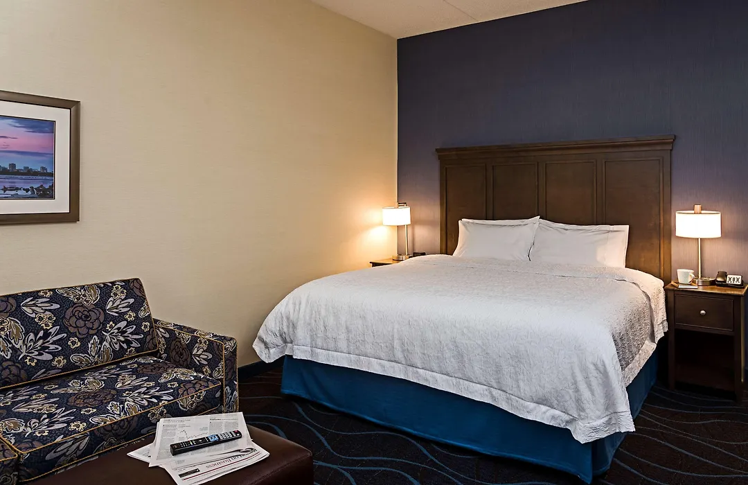 Hampton Inn By Hilton Ottawa Airport-1