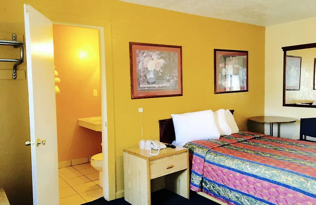 Relax Inn Lawton-1