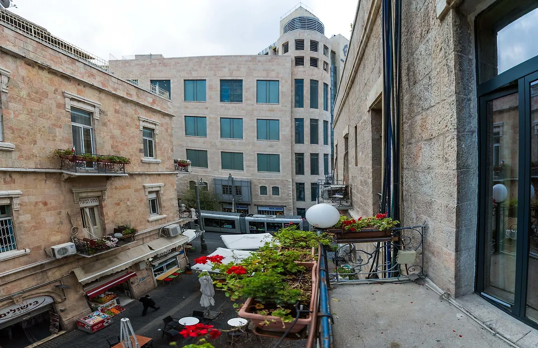 Kaplan Hotel-1