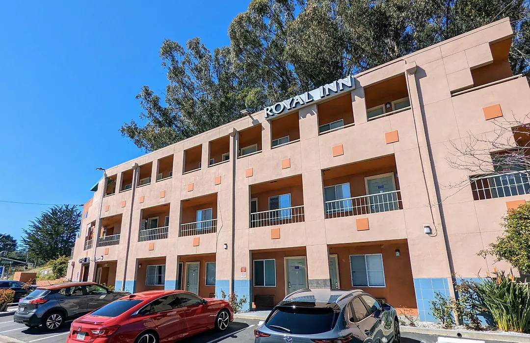 Royal Inn-1