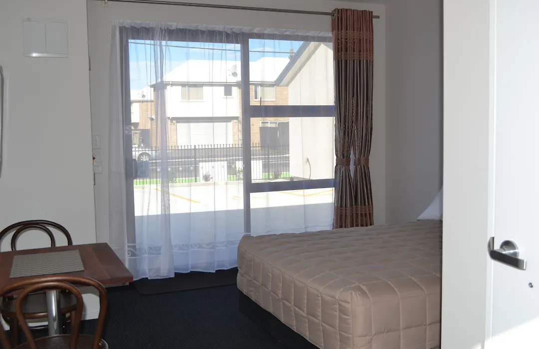 319 Addington Motel-1
