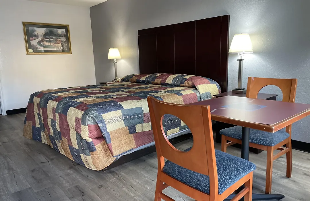 Capital Inn-1