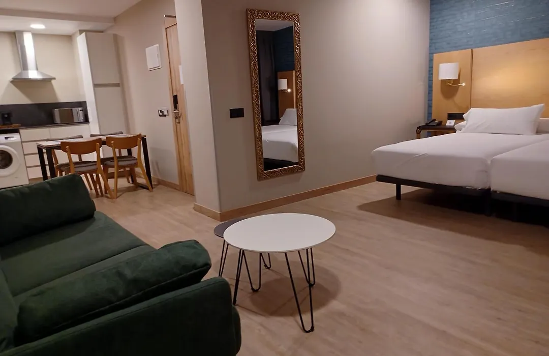 Hotel Zentral Mayoral-1