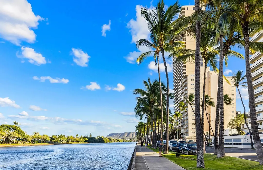 Wyndham Vacation Resorts Royal Garden At Waikiki-1