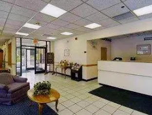 Knights Inn Liberty-1