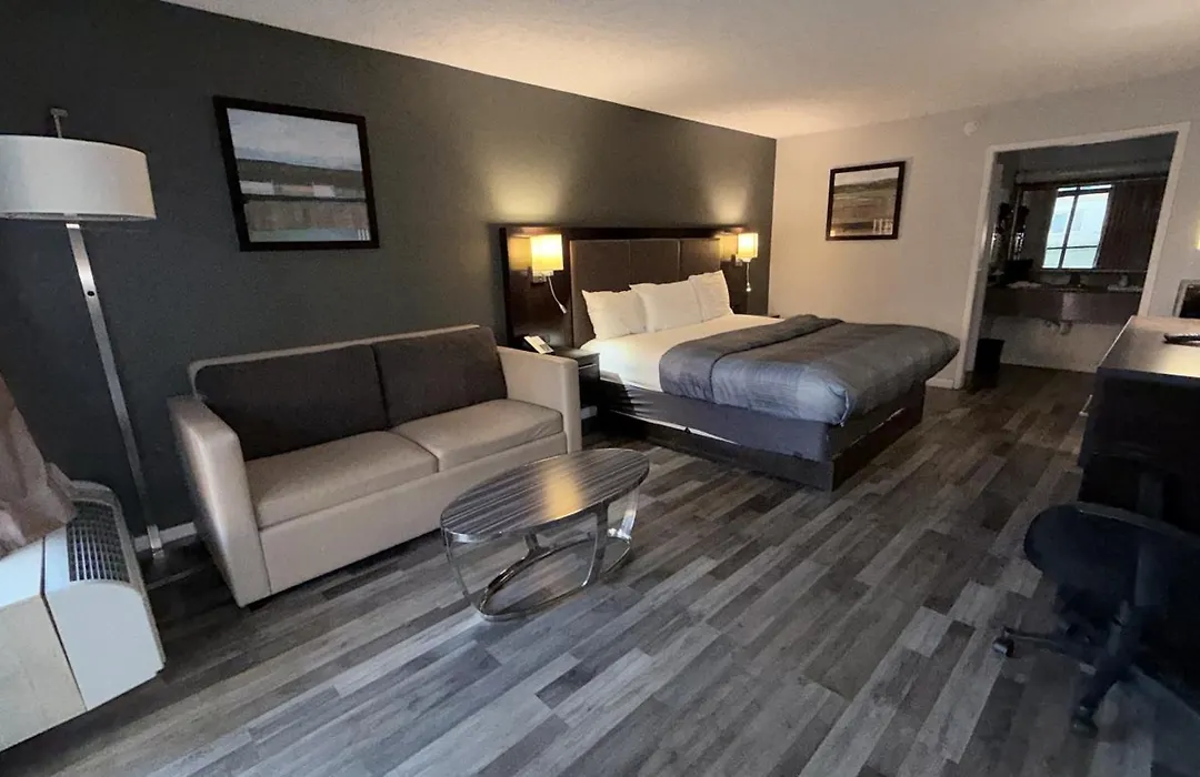 Wilkes-Barre Inn & Suites-1