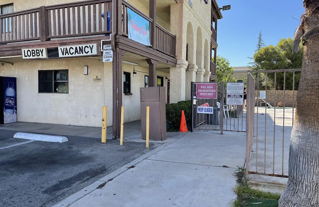 Palms Inn & Suites-1