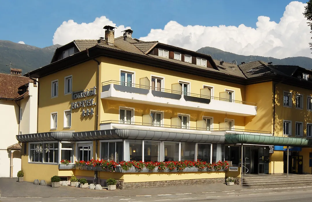 Tourist Hotel-1