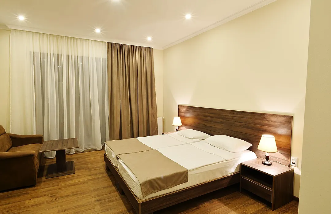 Mgk Hotel-1