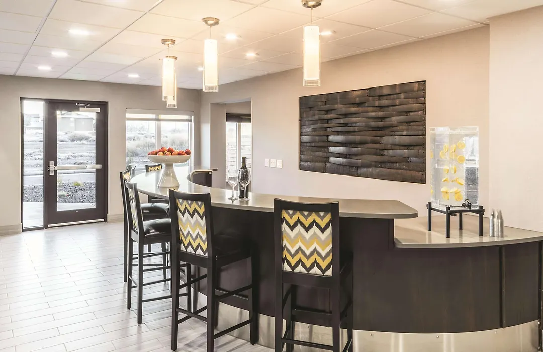 La Quinta Inn & Suites By Wyndham Walla Walla-1