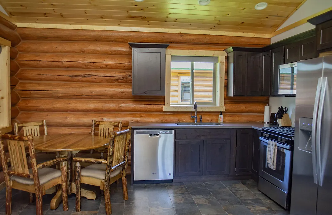 Log Inn Bonners Ferry-1