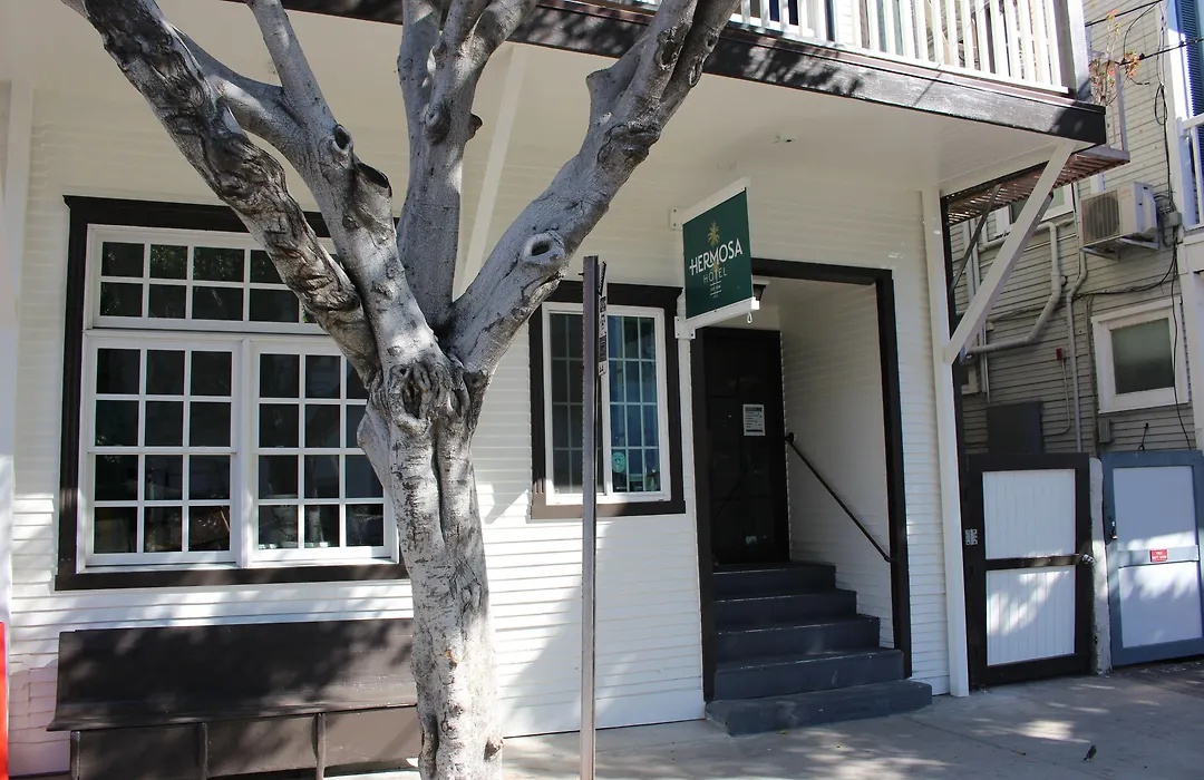Hermosa Hotel-1