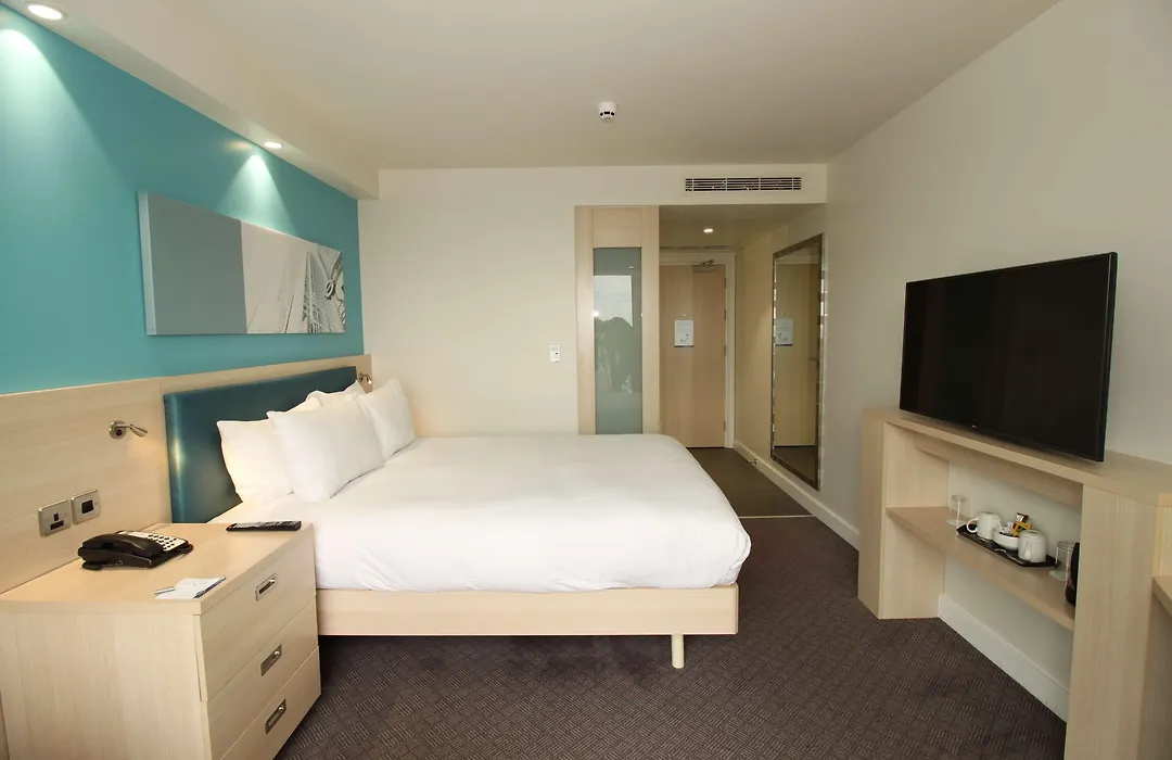 Hampton By Hilton London Excel-1