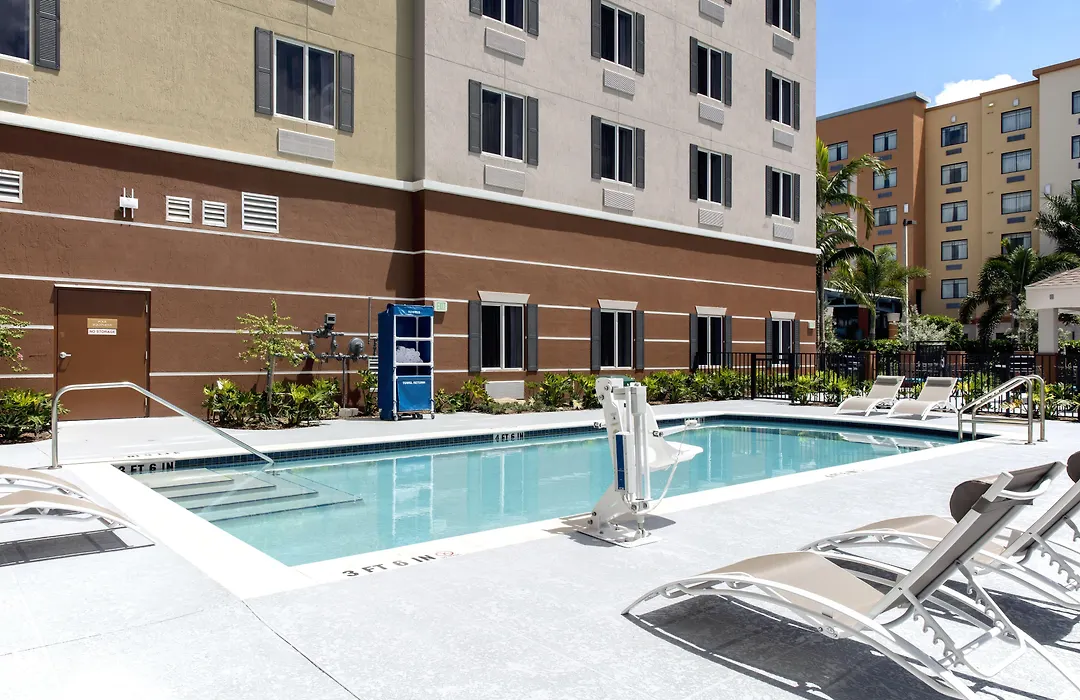 Candlewood Suites - Miami Exec Airport - Kendall By Ihg-1
