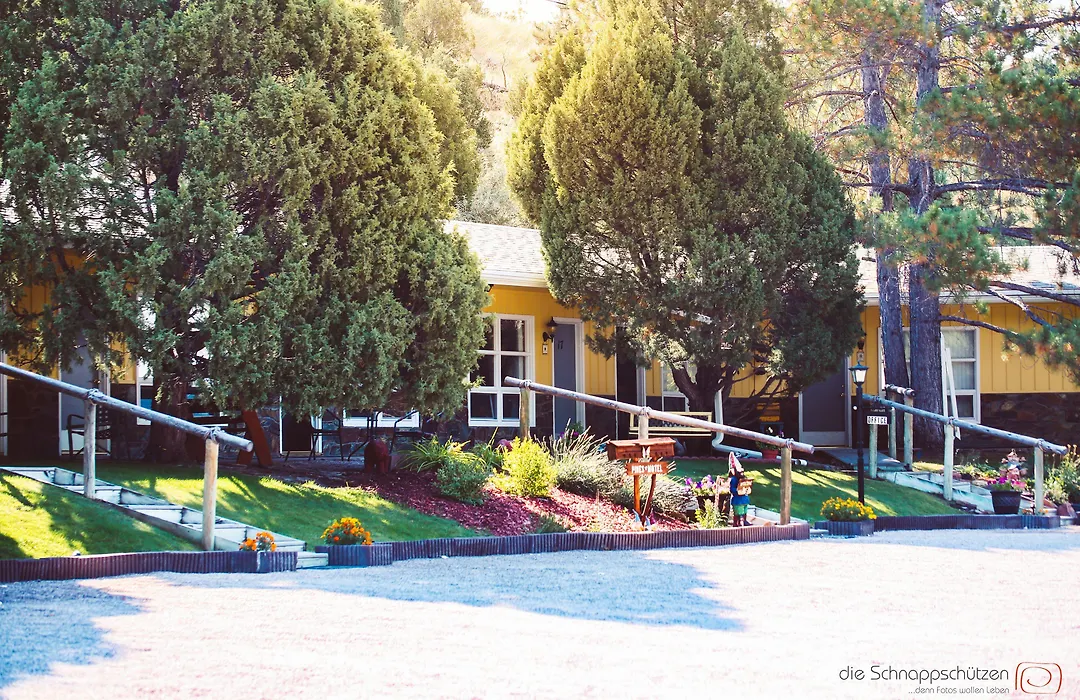 The Pines Country Inn-1