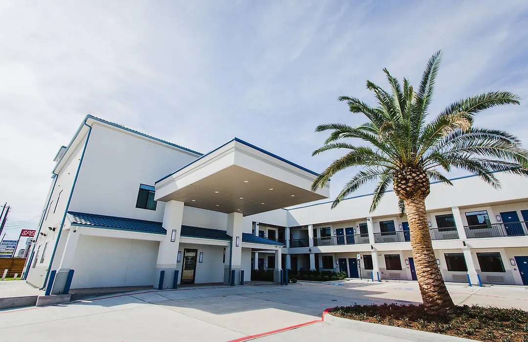 Palace Inn Blue Us-59 & Gessner-1