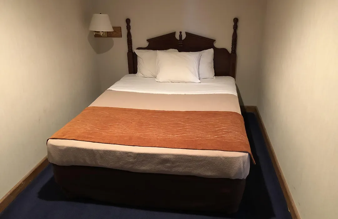 Denison Inn And Suites-1