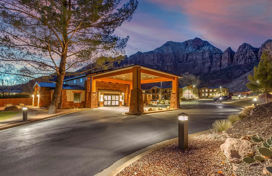 Best Western Plus Zion Canyon Inn & Suites-1