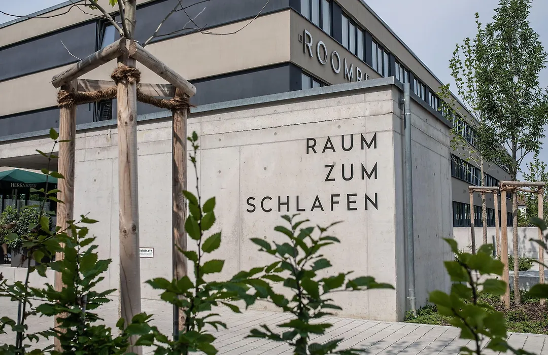 Roomreich-1