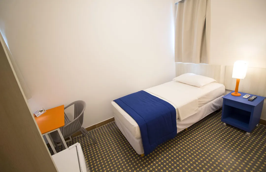 Hotel Villa Smart-1