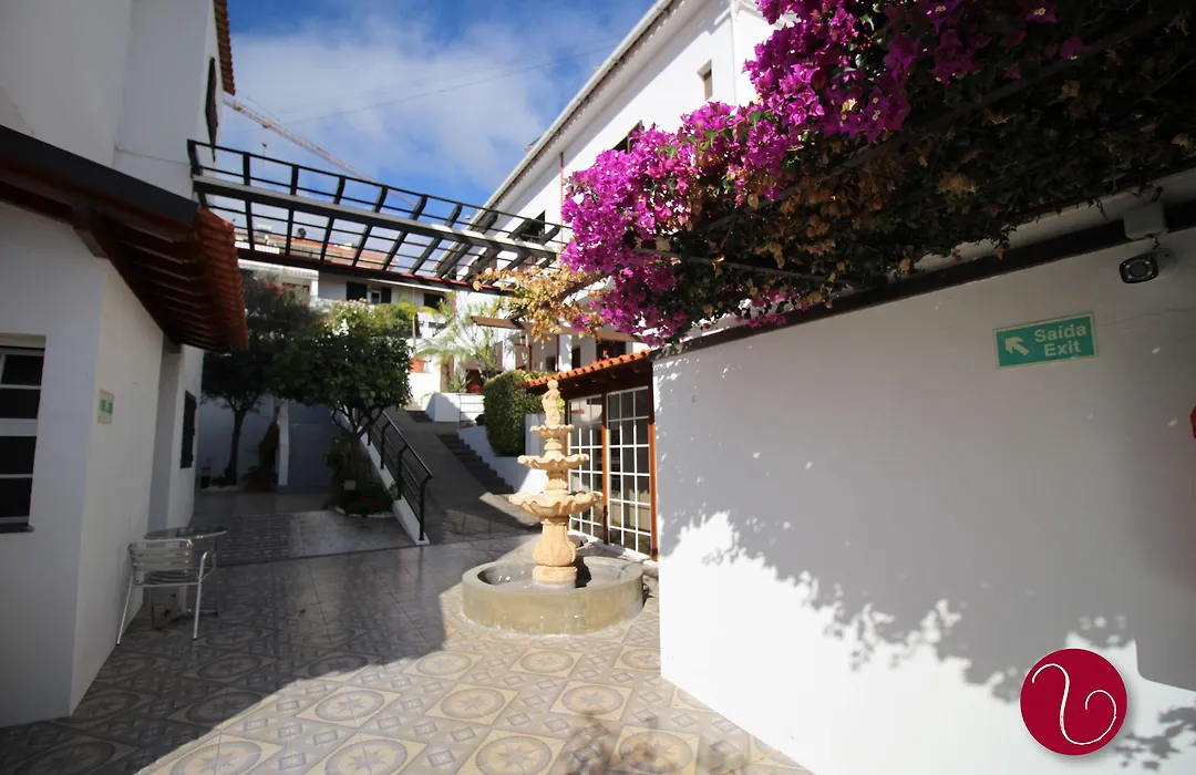 Guesthouse Vila Lusitania-1