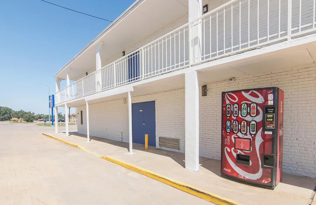 Motel 6-Liberal, Ks-1
