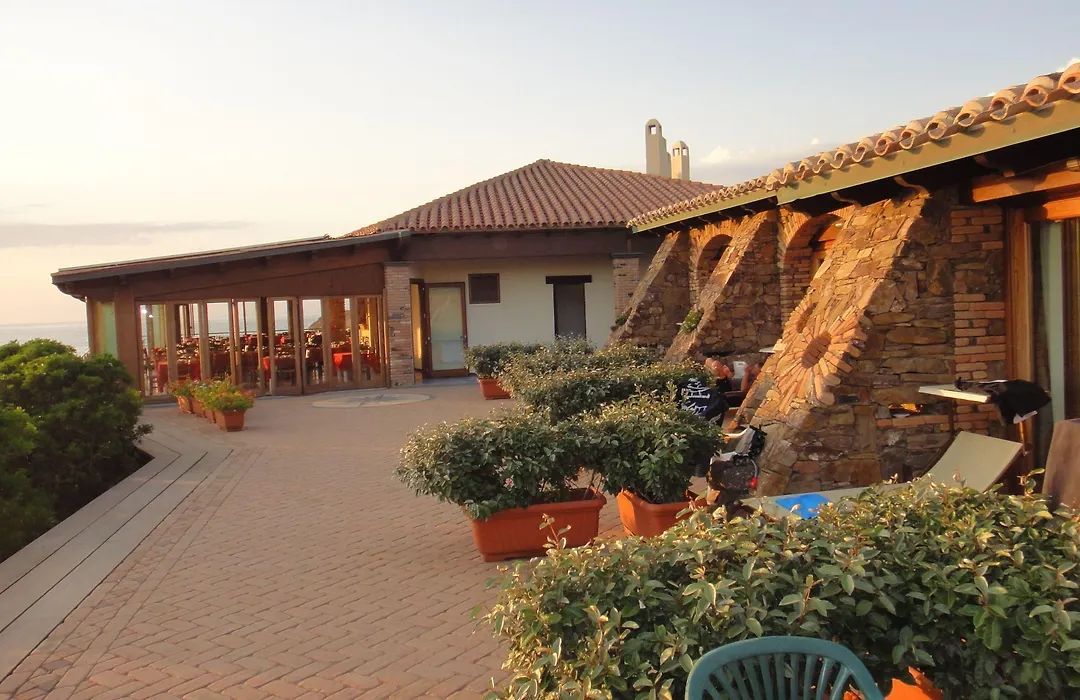 Hotel Corsaro Nero-1
