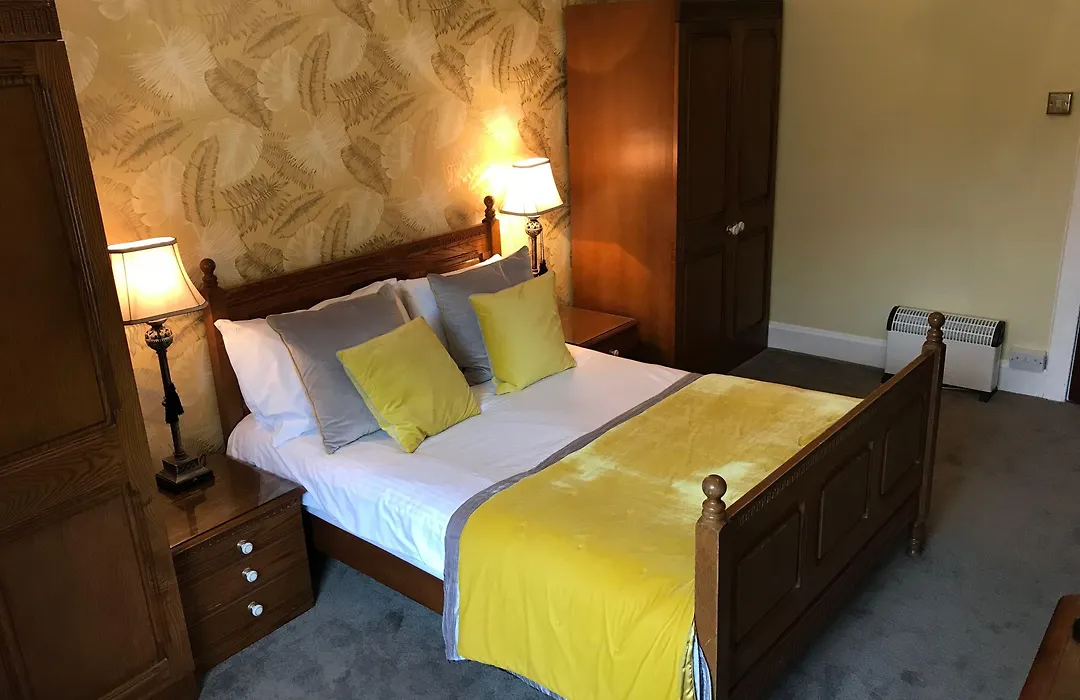 Broom Lodge-1