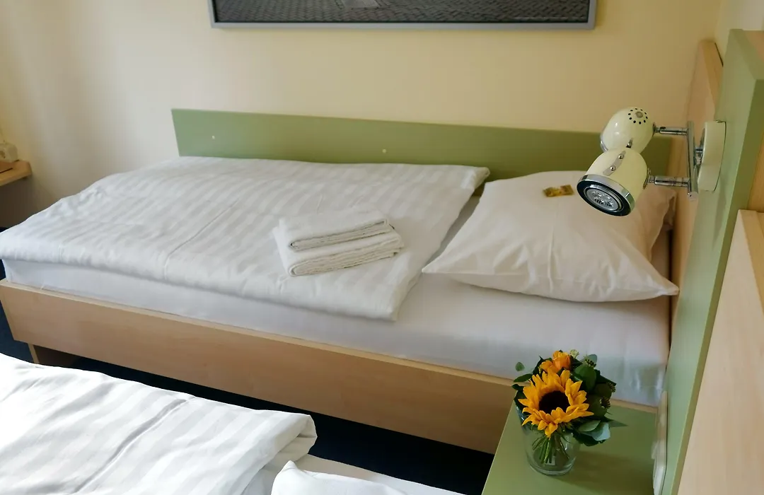 Best Deal Airporthotel Weeze-1