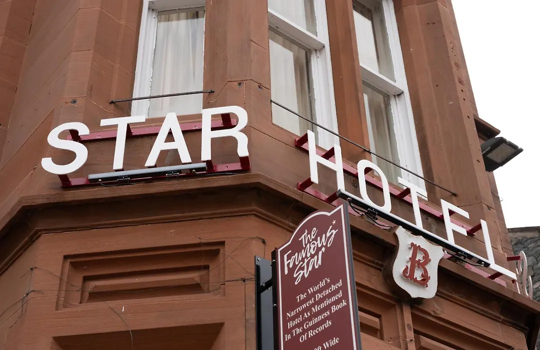 The Famous Star Hotel Moffat-1