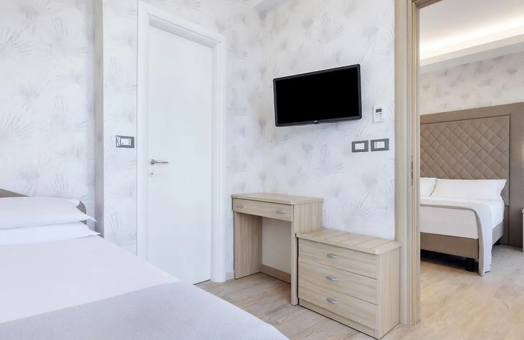 Hotel Riviera-1