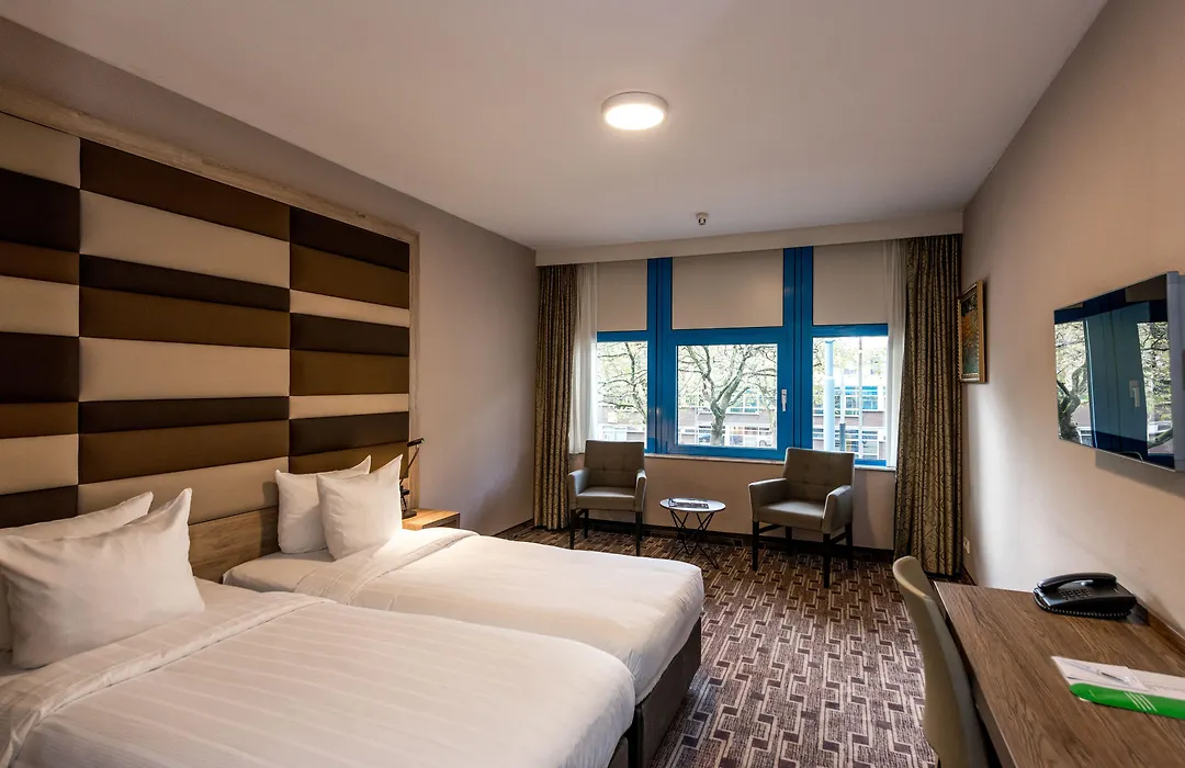 Xo Hotels Blue Square-1