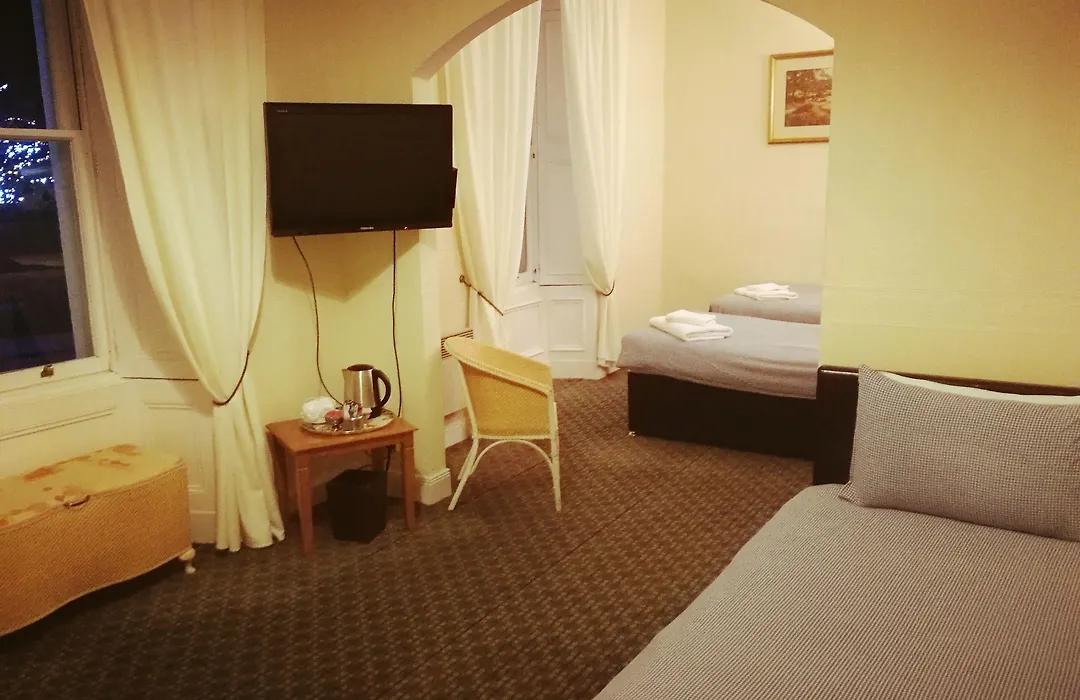 Victoria Hotel-1