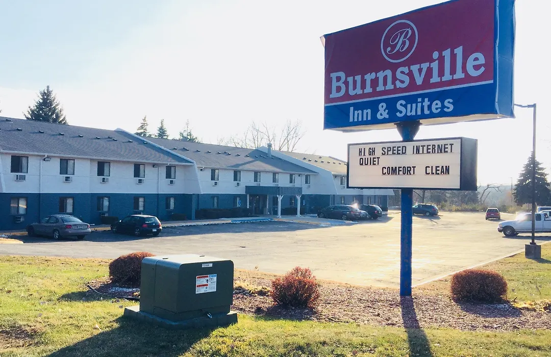 Burnsville Inn & Suites-1