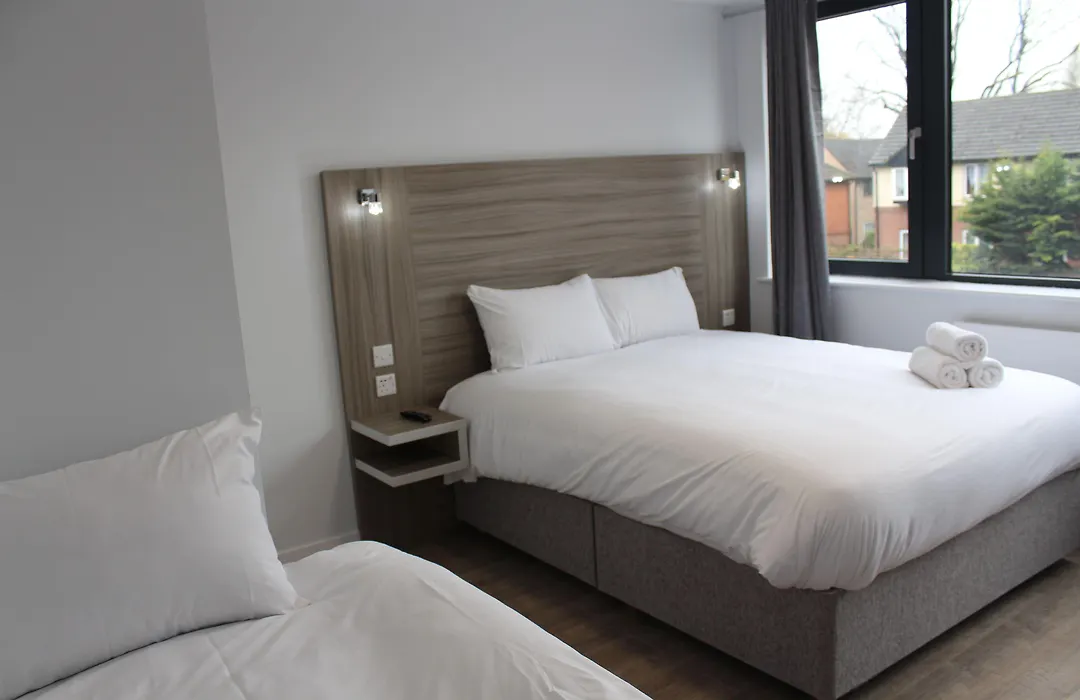 Sky Nights Hotel London Heathrow-1