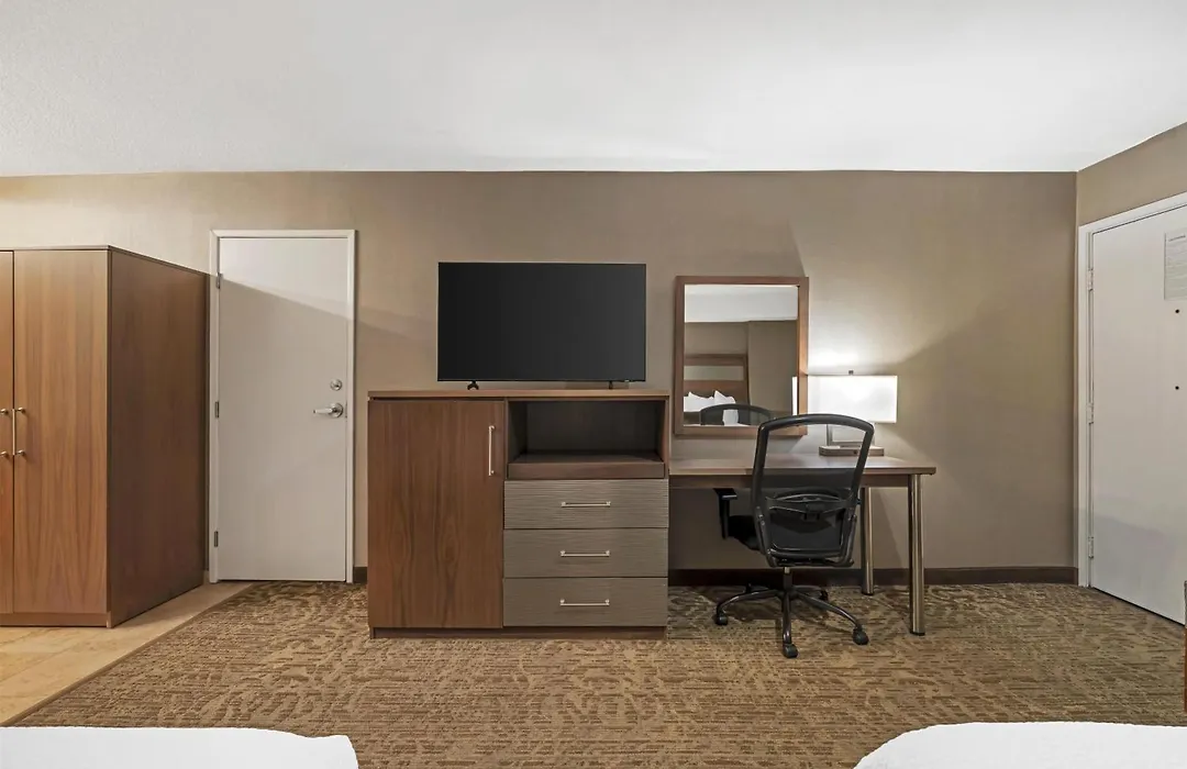 Best Western Plus Anaheim Inn-1