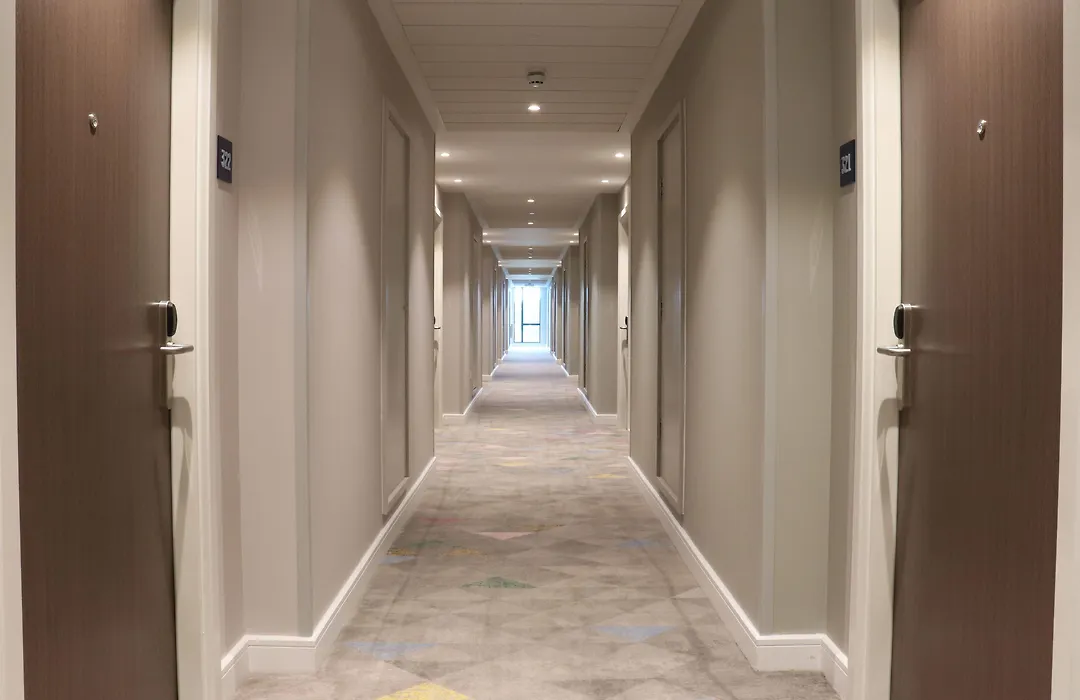Hampton By Hilton Hamilton Park-1