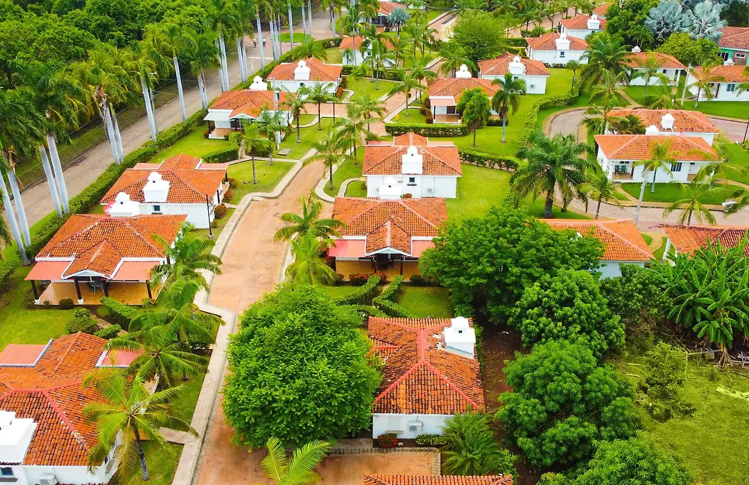Las Veraneras Villas & Resort-1