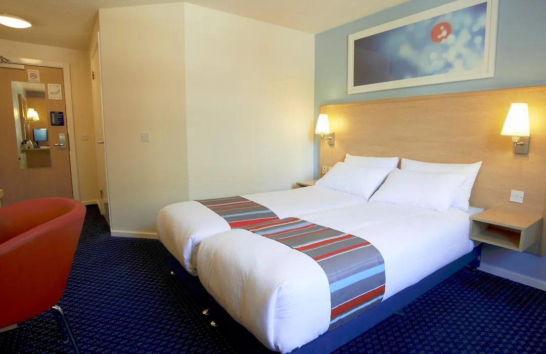 Travelodge Glasgow Airport-1