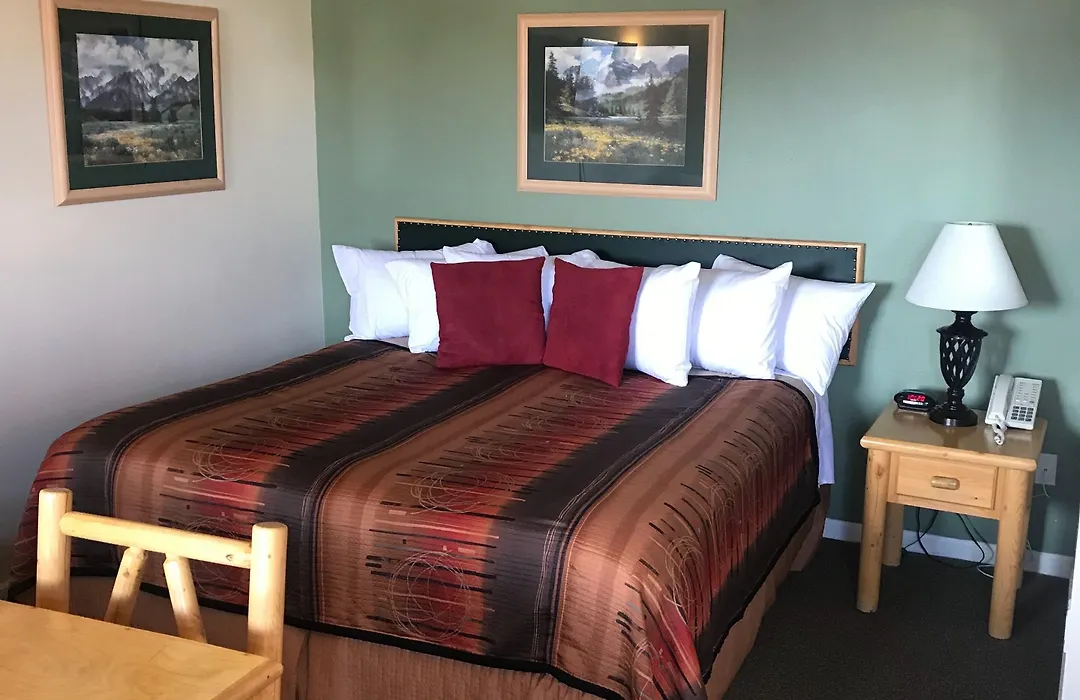 Green Gables Inn-1